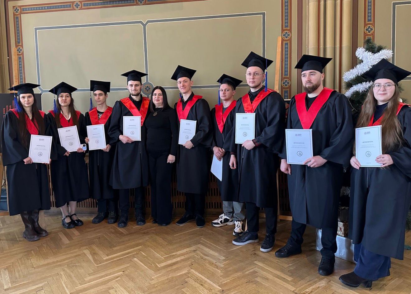 Через мистецтво — до культури майбутнього: магістерський випуск.